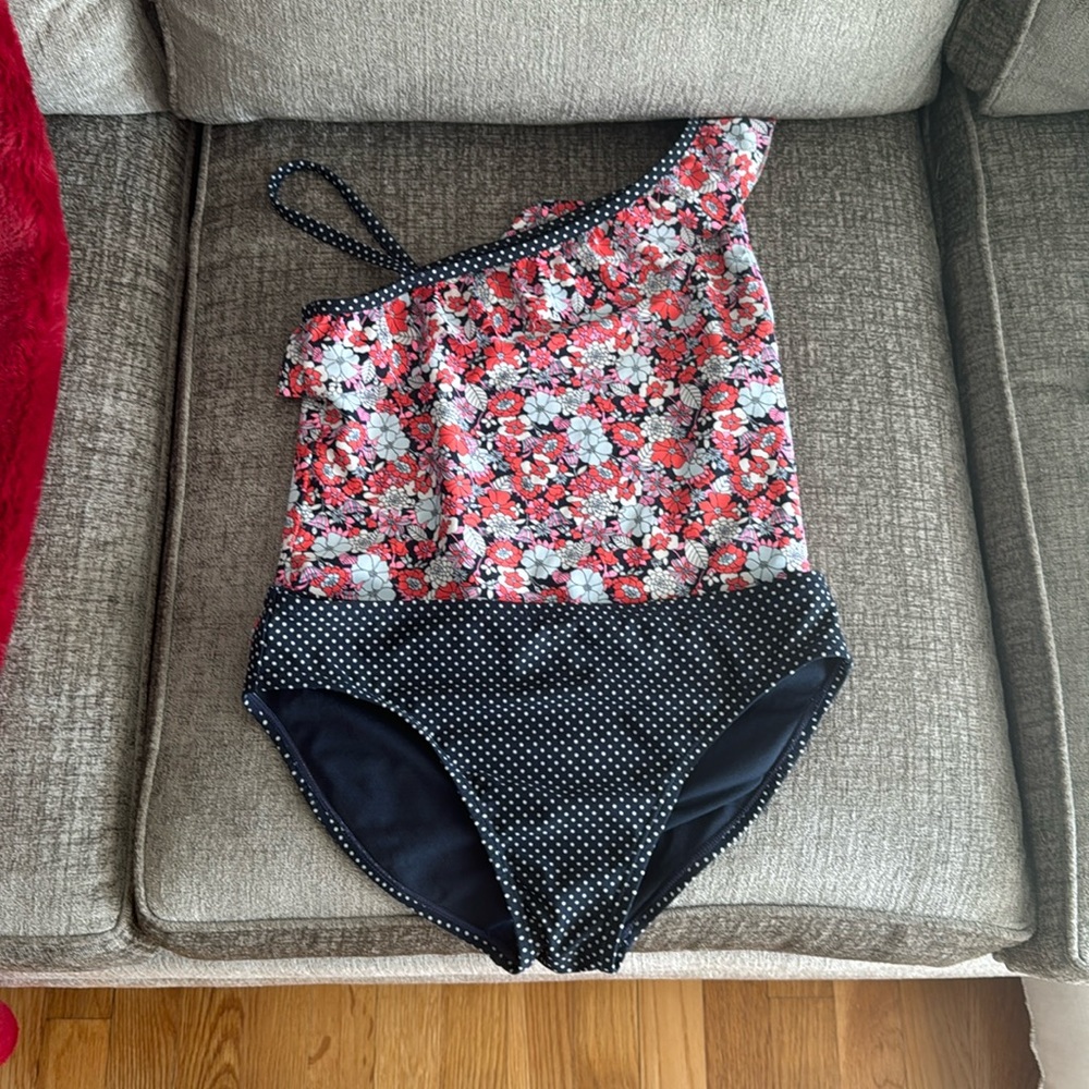 EUC gap, kids swimsuit, extra large, flower, print spotted bottoms